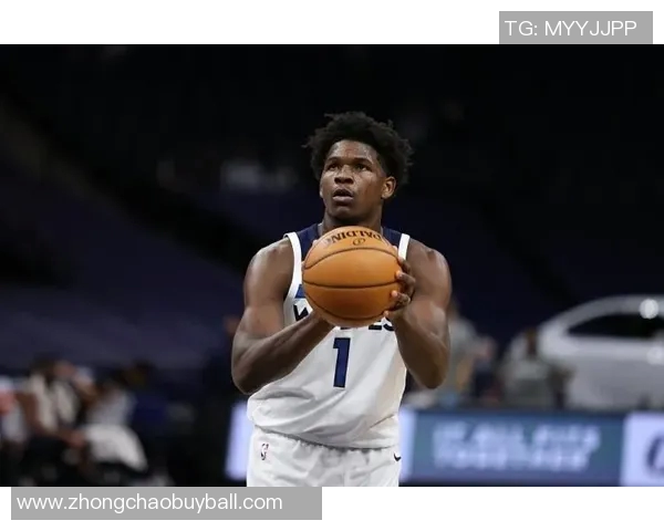 爱德华兹表现出色第三节独揽15分助球队轻松取胜19投9中斩获25分7篮板5助攻 爱德华兹表现出色第三节独揽15分助球队轻松取胜19投9中斩获25分7篮板5助攻