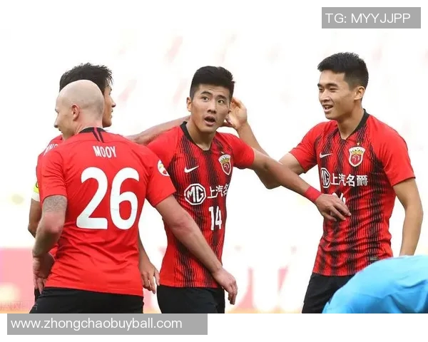 海港险遭重创相马勇纪头球击中立柱错失良机 海港险遭重创相马勇纪头球击中立柱错失良机