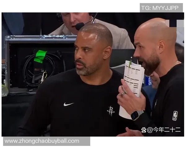 德天空报道门兴与尤伦迪奇接触施罗德仍为首选教练人选 德天空报道门兴与尤伦迪奇接触施罗德仍为首选教练人选